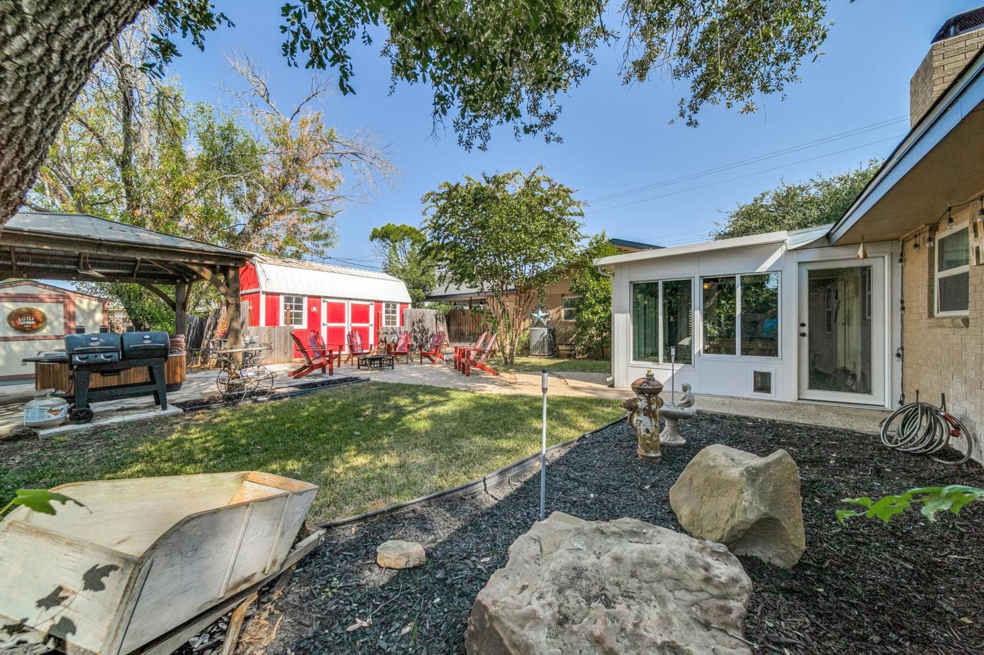 Charming Pet Friendly 4 Bdrm Home Mins To Main St And Wineries Fredericksburg Exterior foto