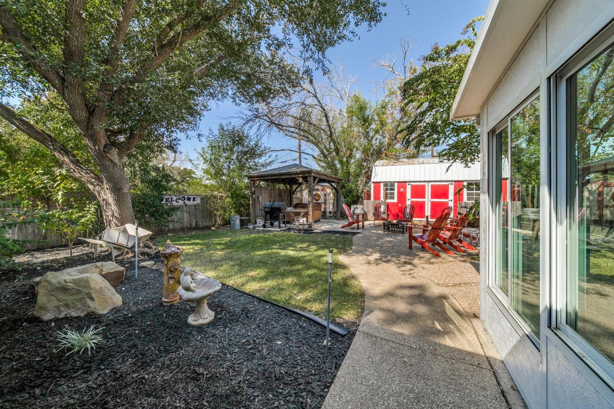 Charming Pet Friendly 4 Bdrm Home Mins To Main St And Wineries Fredericksburg Exterior foto